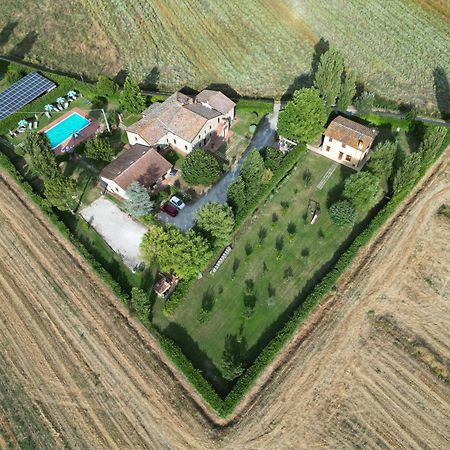 Casa Vacanze Vecchio Granaio Magione Buitenkant foto