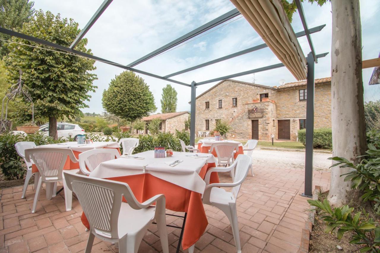 Casa Vacanze Vecchio Granaio Magione Buitenkant foto