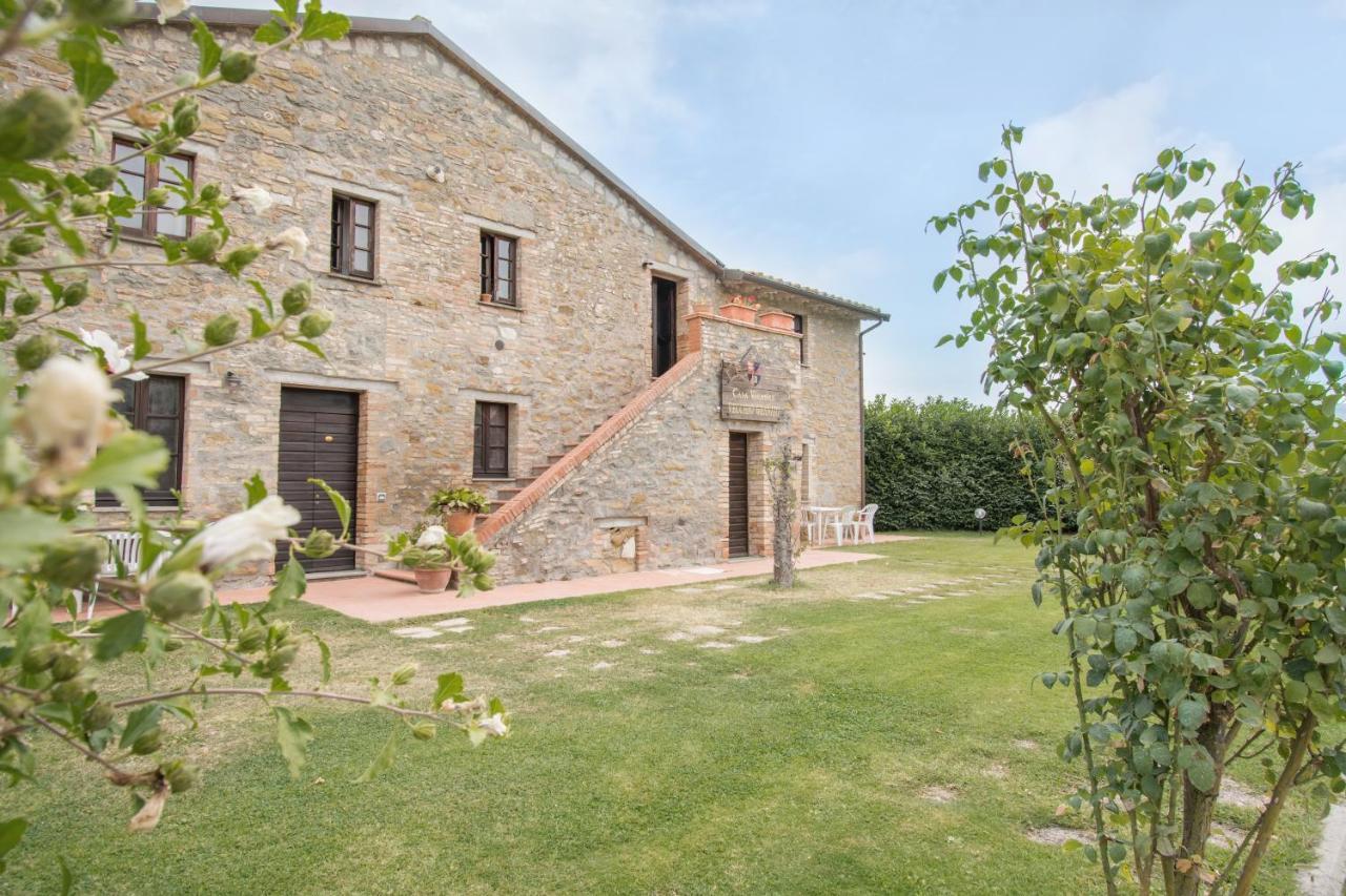 Casa Vacanze Vecchio Granaio Magione Buitenkant foto