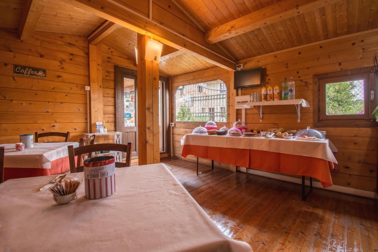 Casa Vacanze Vecchio Granaio Magione Buitenkant foto