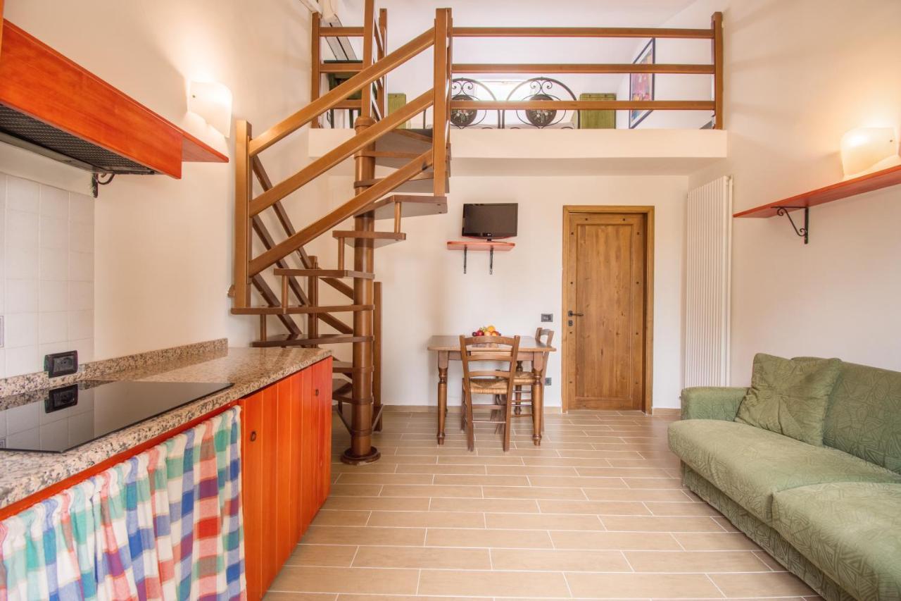 Casa Vacanze Vecchio Granaio Magione Buitenkant foto