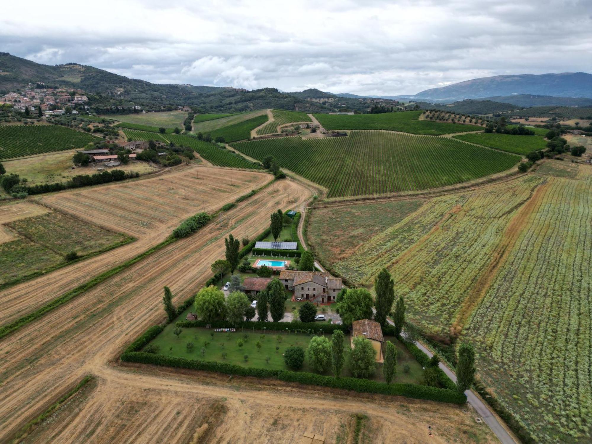 Casa Vacanze Vecchio Granaio Magione Buitenkant foto